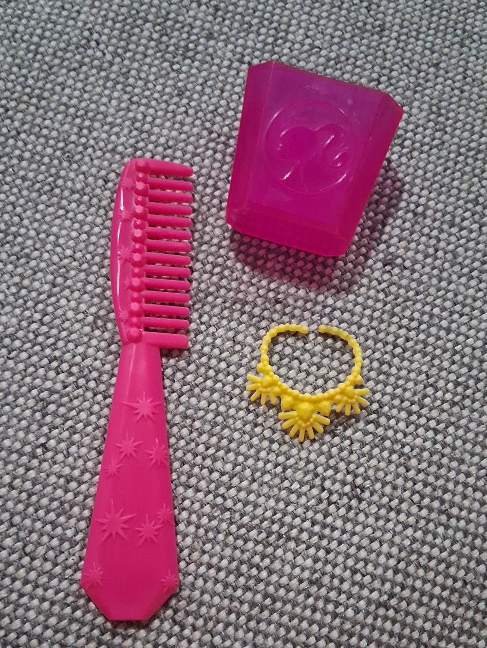 Barbie Pink Doll Comb with Yellow Floral Necklace